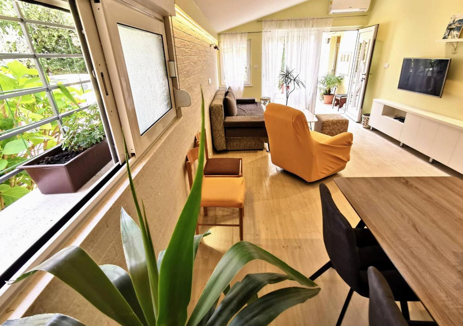 Apartments Ida & Miljenko Kaštela Zimmer foto